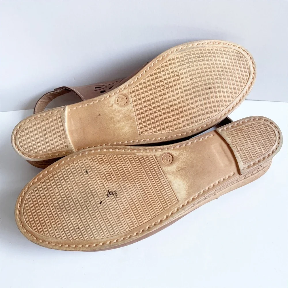 Spring Step Orella Wedge Sandals 41 Italian Leather Laser Cut Floral Tan Taupe‎